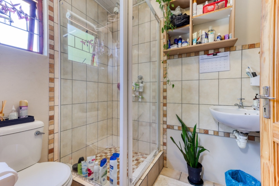 5 Bedroom Property for Sale in Crofters Valley Western Cape